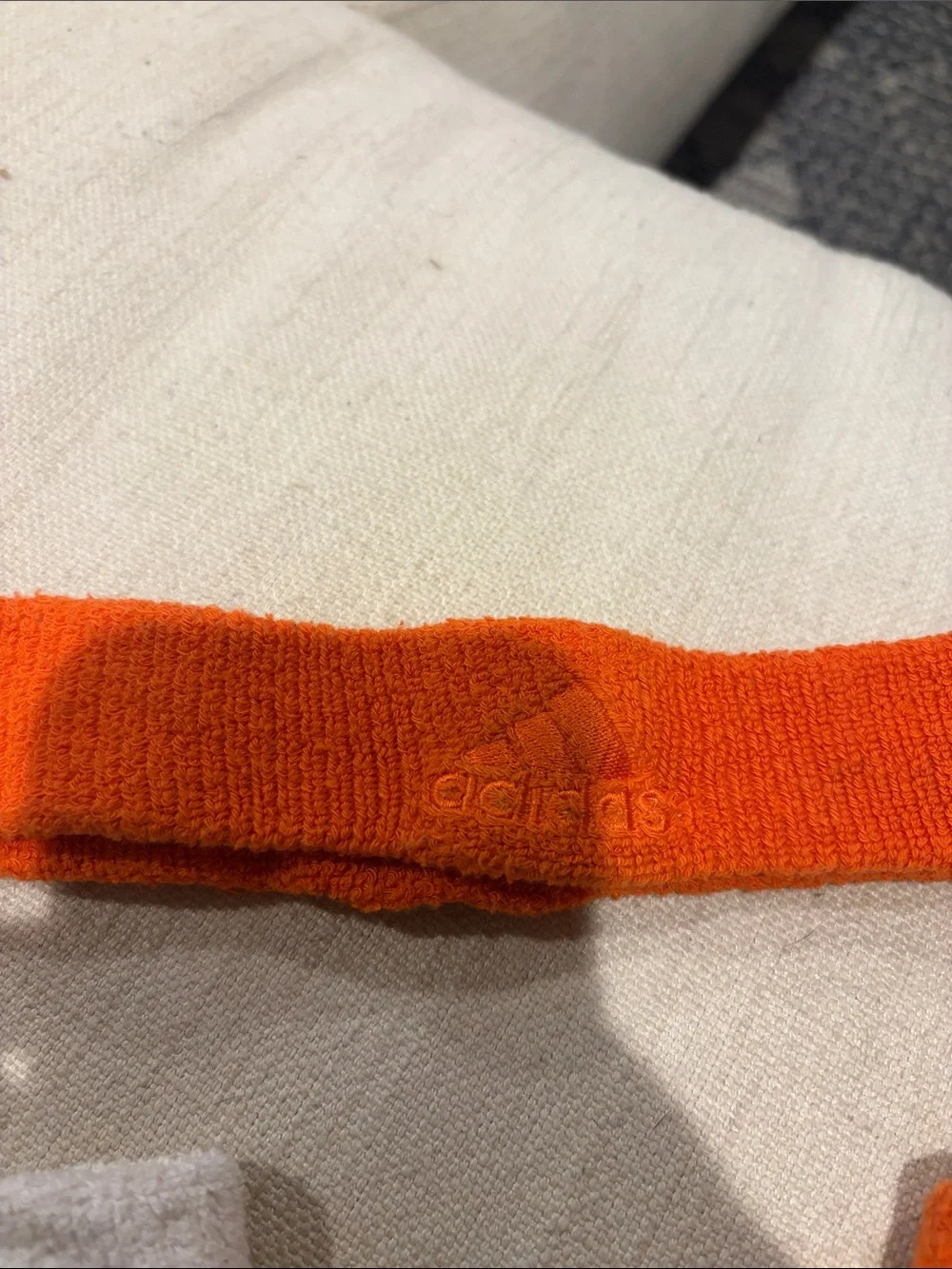 new york knicks adidas 3 pc wristbands and headband set